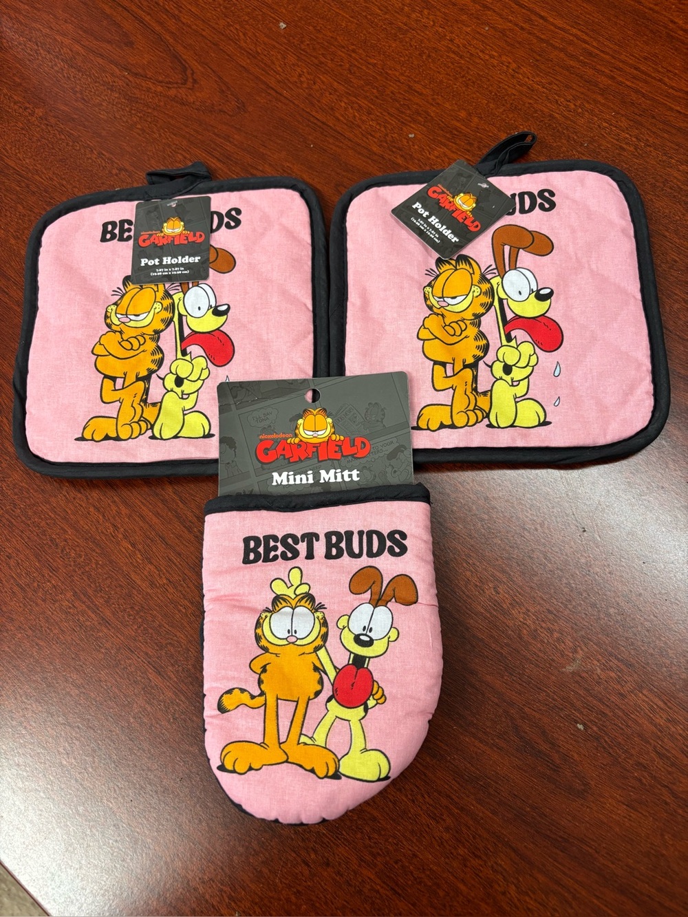 GARFIELD AND ODI BEST BUDS SET OF 3 POTHOLDERS OVEN MITT NWT KITCHEN